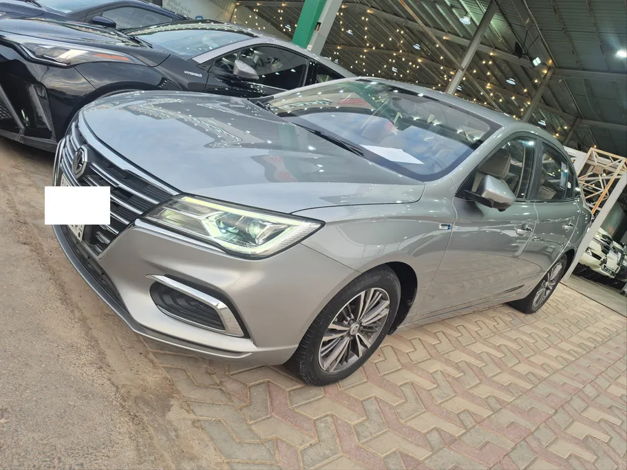 2023 MG 5 LUX 