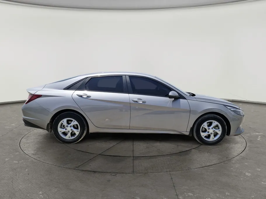 2021 Hyundai Elantra Smart 