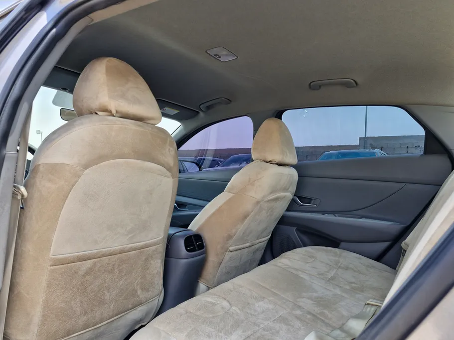 2021 Hyundai Elantra Smart 