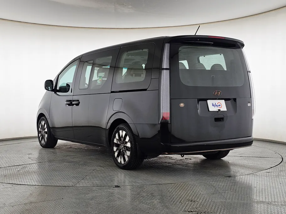2024 Hyundai Staria LUXURY 9 ST 