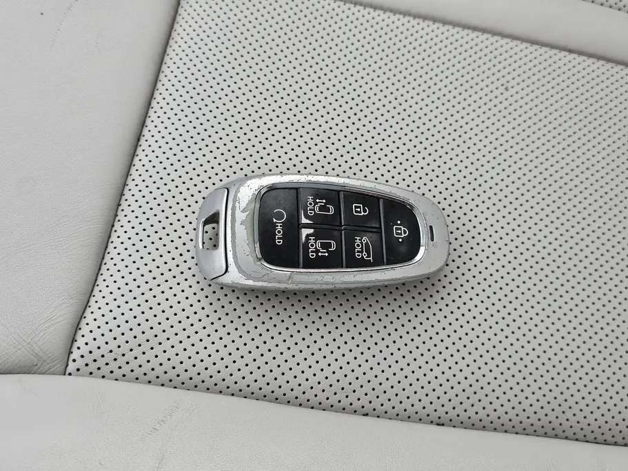 2024 Hyundai Staria LUXURY 9 ST 