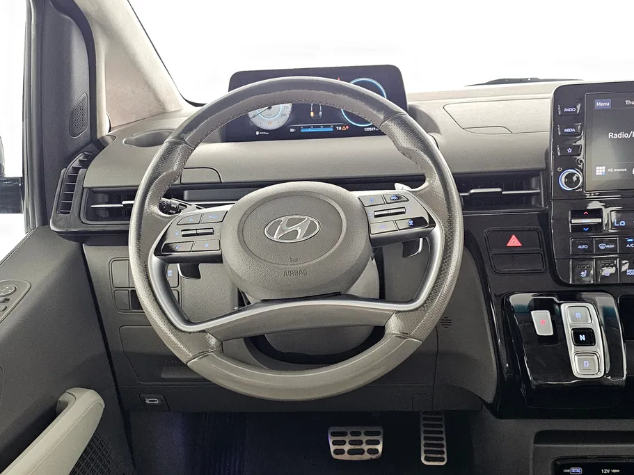 2024 Hyundai Staria LUXURY 9 ST 