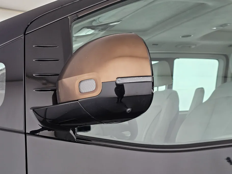 2024 Hyundai Staria LUXURY 9 ST 