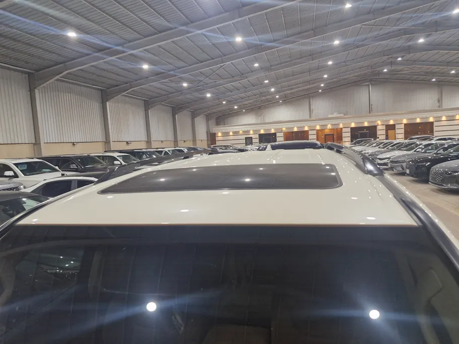 2025 Toyota Land Cruiser GXR2 