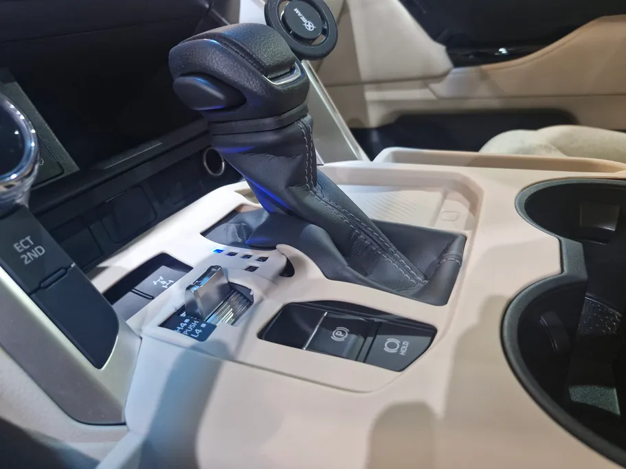 2025 Toyota Land Cruiser GXR2 