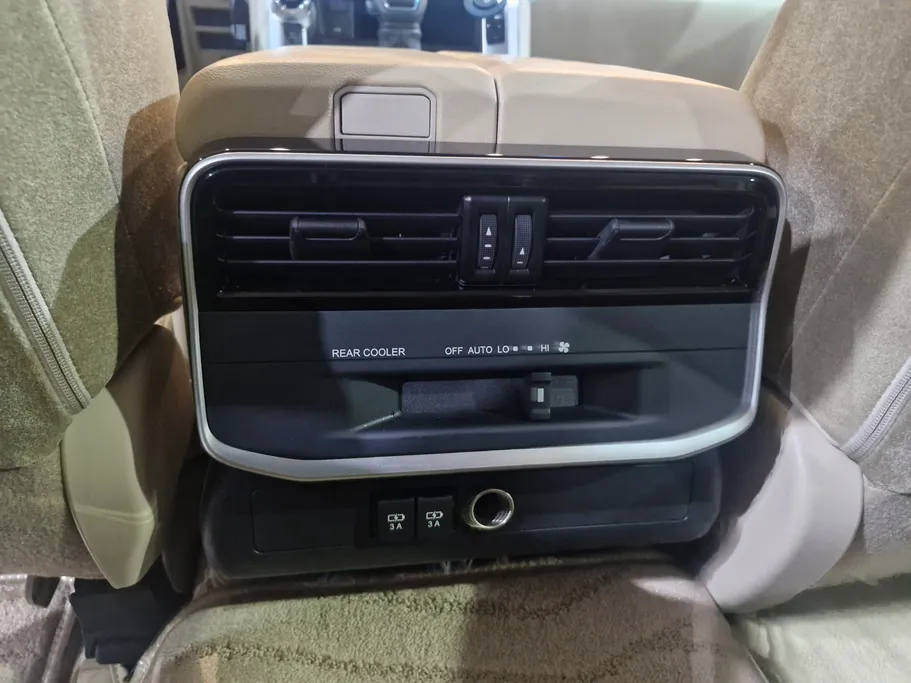 2025 Toyota Land Cruiser GXR2 