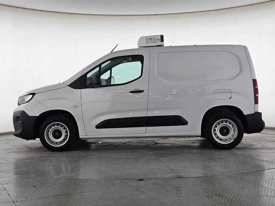 2025 Peugeot Partner Refrigerated 