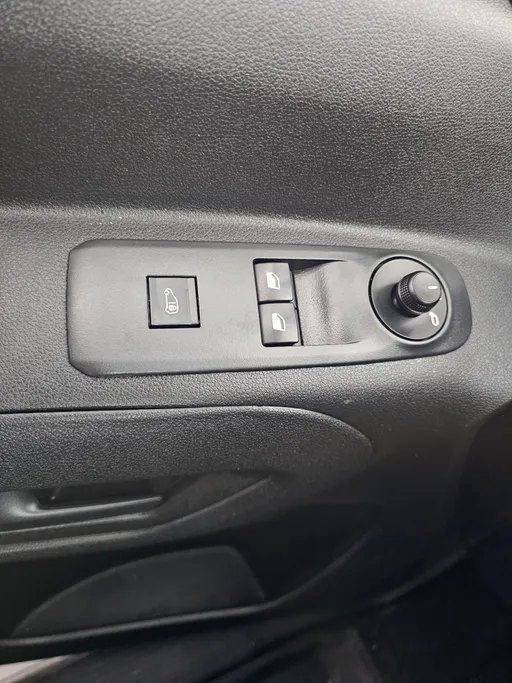 2025 Peugeot Partner Refrigerated 