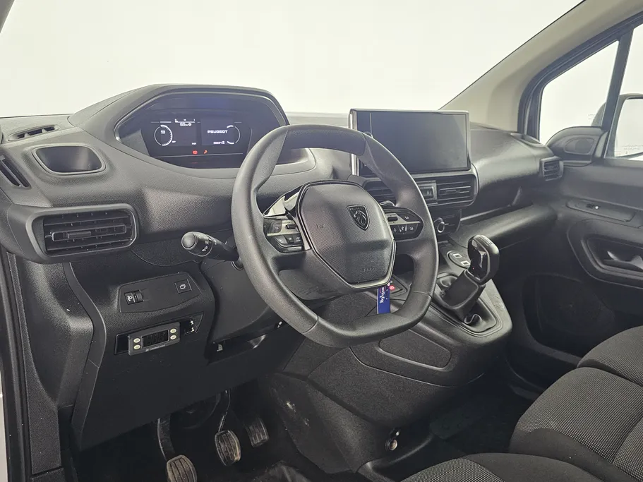 2025 Peugeot Partner Refrigerated 