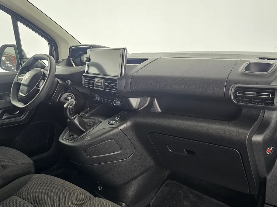 2025 Peugeot Partner Refrigerated 