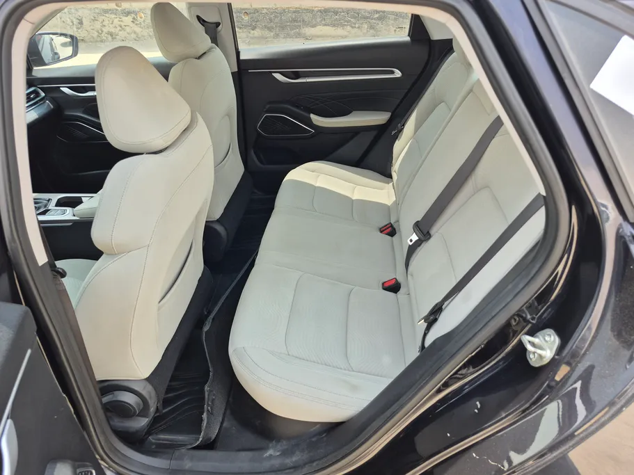 جيلي امجراند GS 2023 