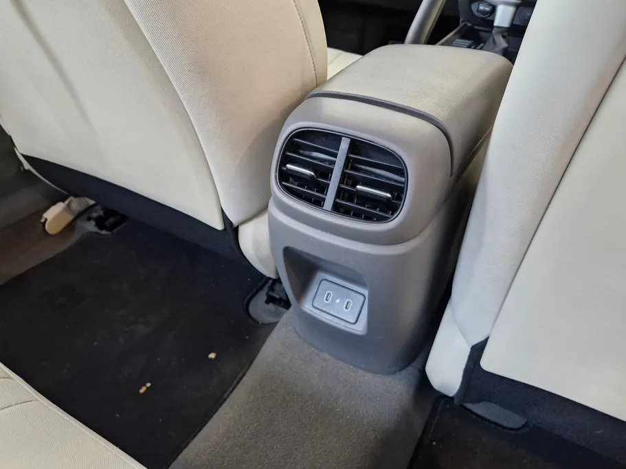 2024 Hyundai Elantra Smart 