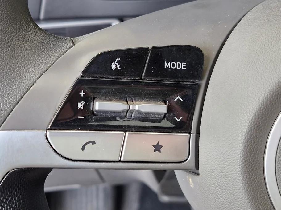 2024 Hyundai Elantra Smart 