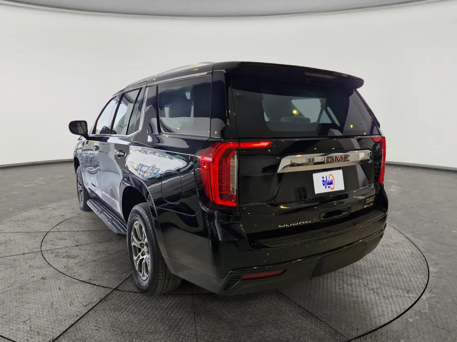 2024 GMC Yukon SLE 