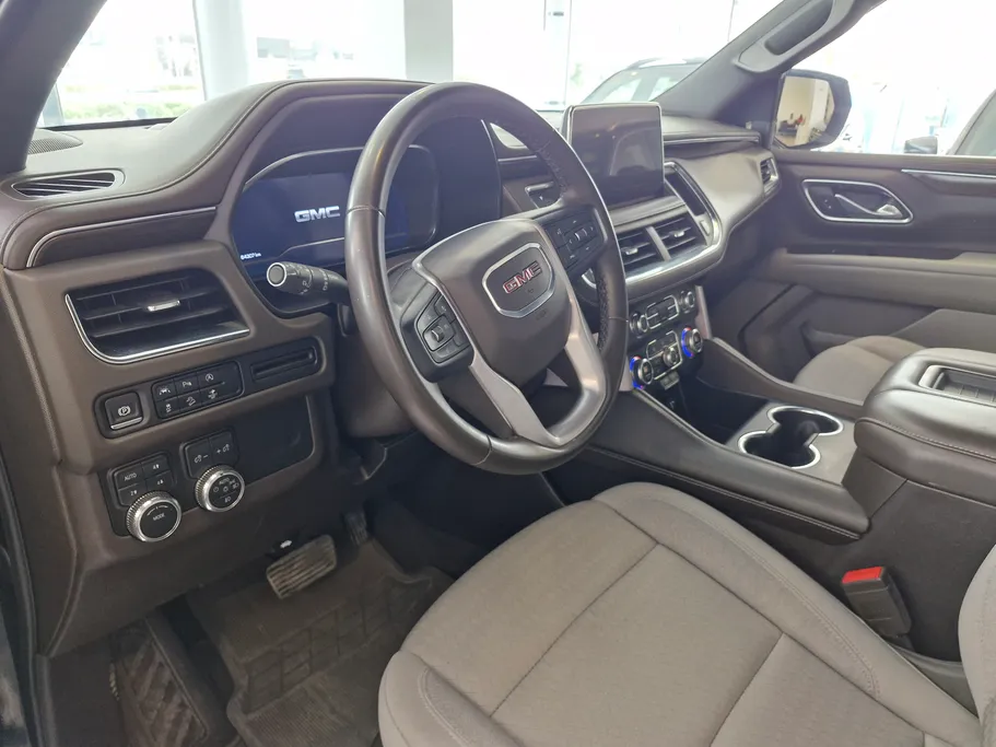 2024 GMC Yukon SLE 