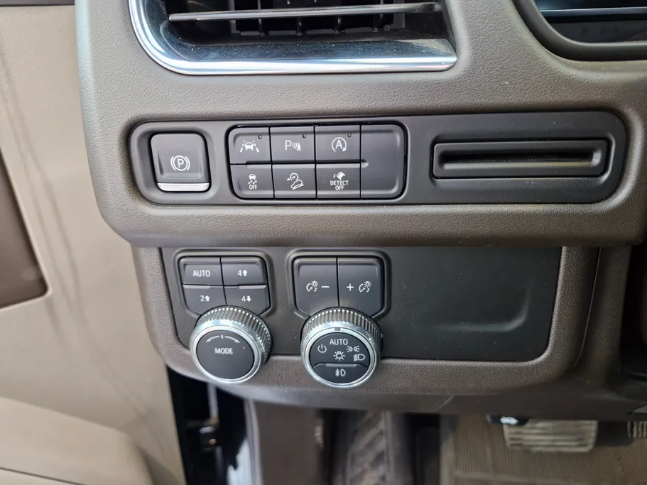 2024 GMC Yukon SLE 