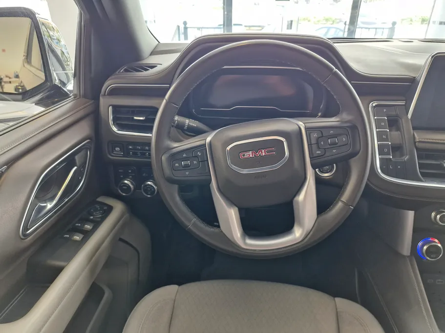 2024 GMC Yukon SLE 