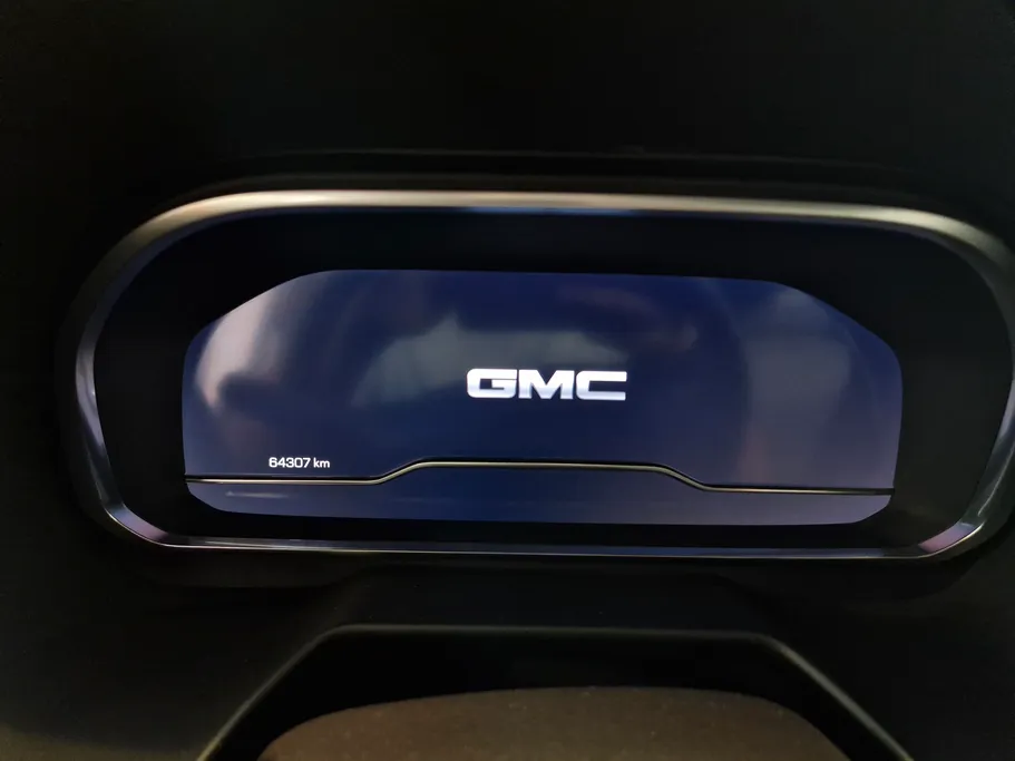 2024 GMC Yukon SLE 