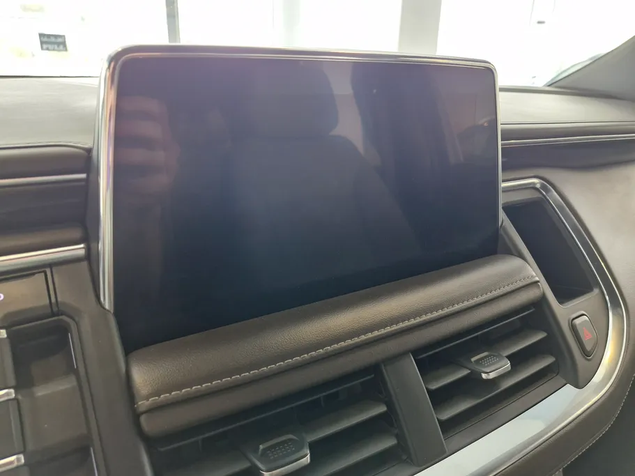 2024 GMC Yukon SLE 