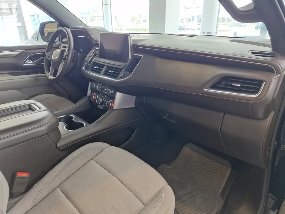 2024 GMC Yukon SLE 