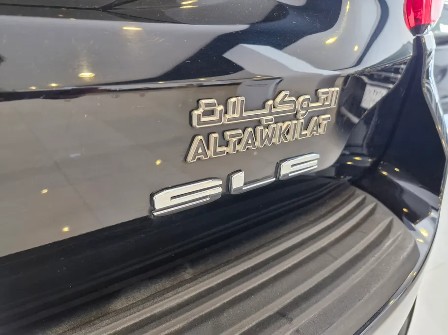 2024 GMC Yukon SLE 