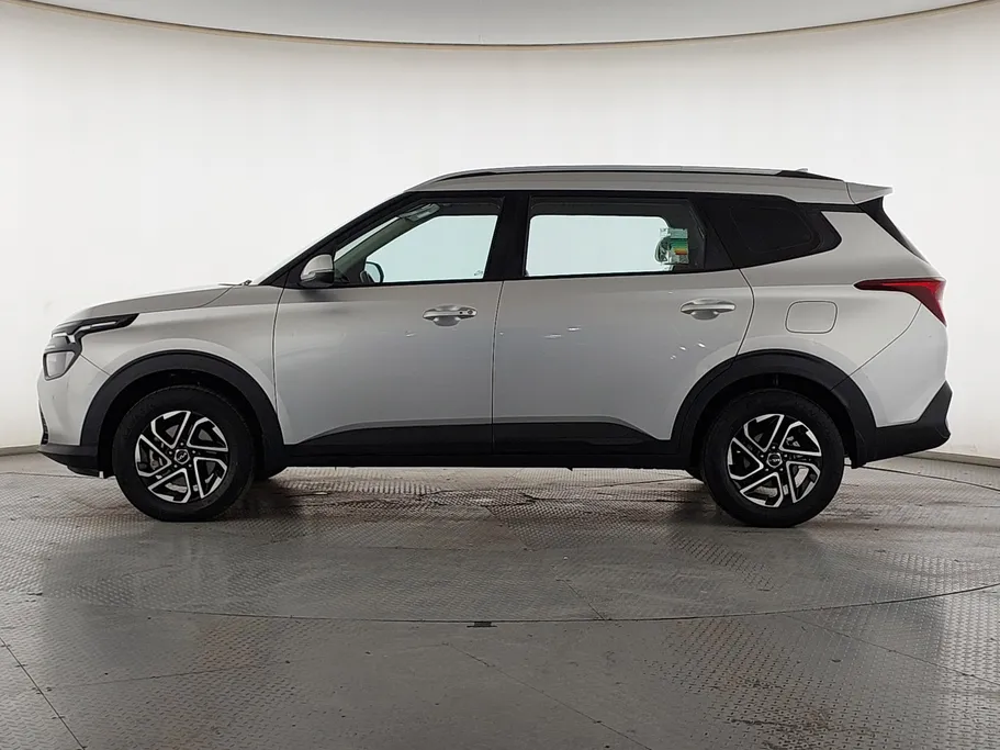 2023 كيا Carens LX S2 