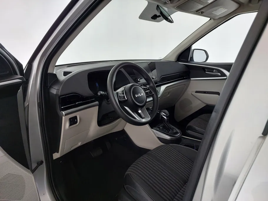 2023 كيا Carens LX S2 