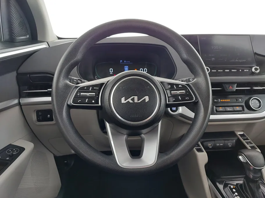 2023 كيا Carens LX S2 