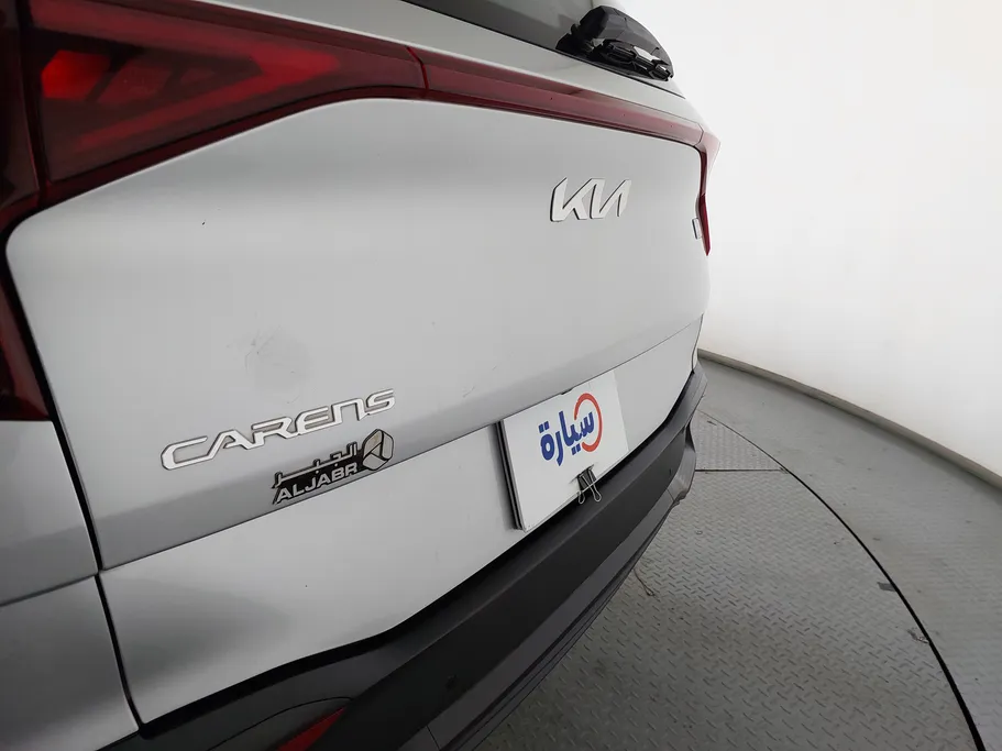 2023 كيا Carens LX S2 