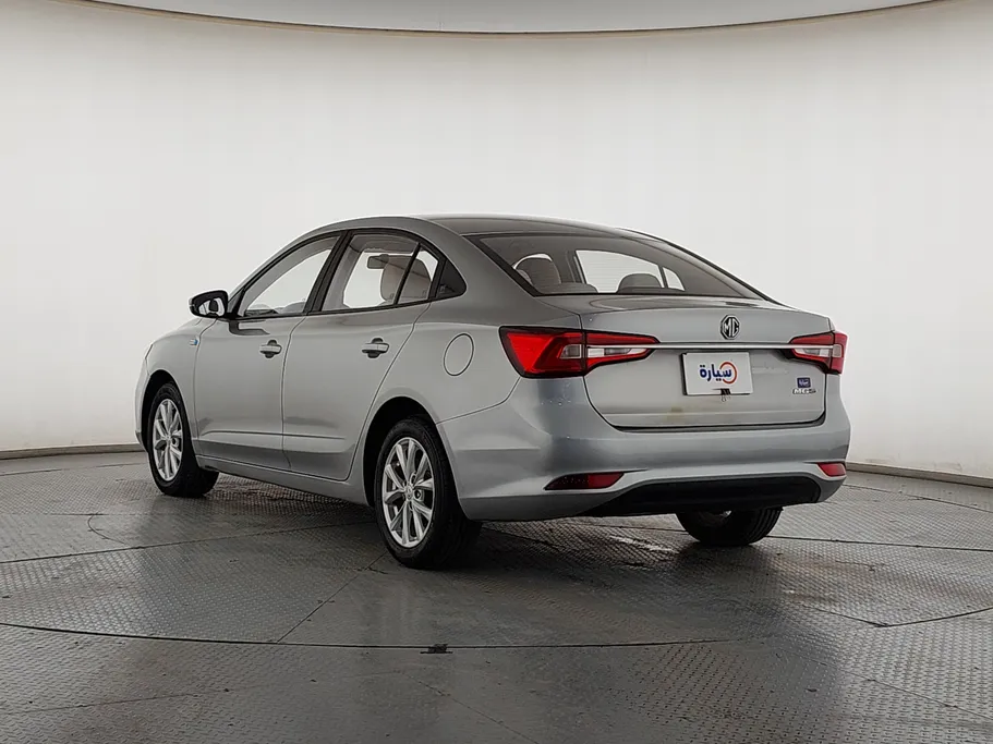 2022 MG 5 STD 