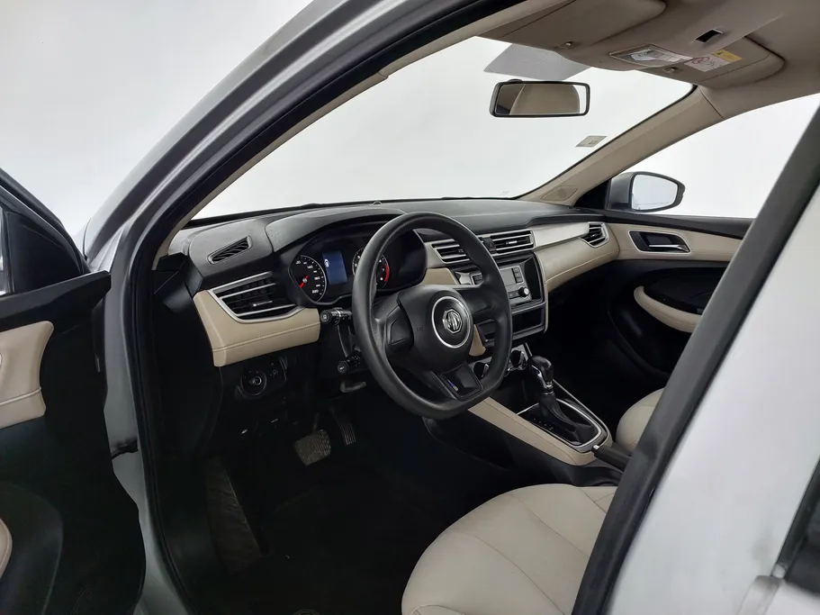 2022 MG 5 STD 