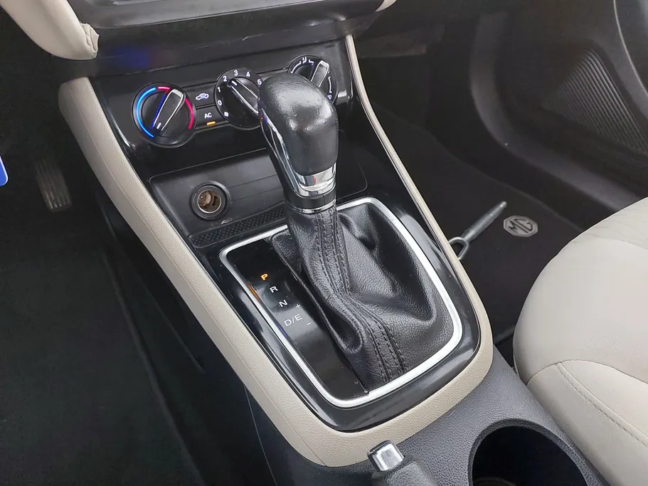 2022 MG 5 STD 