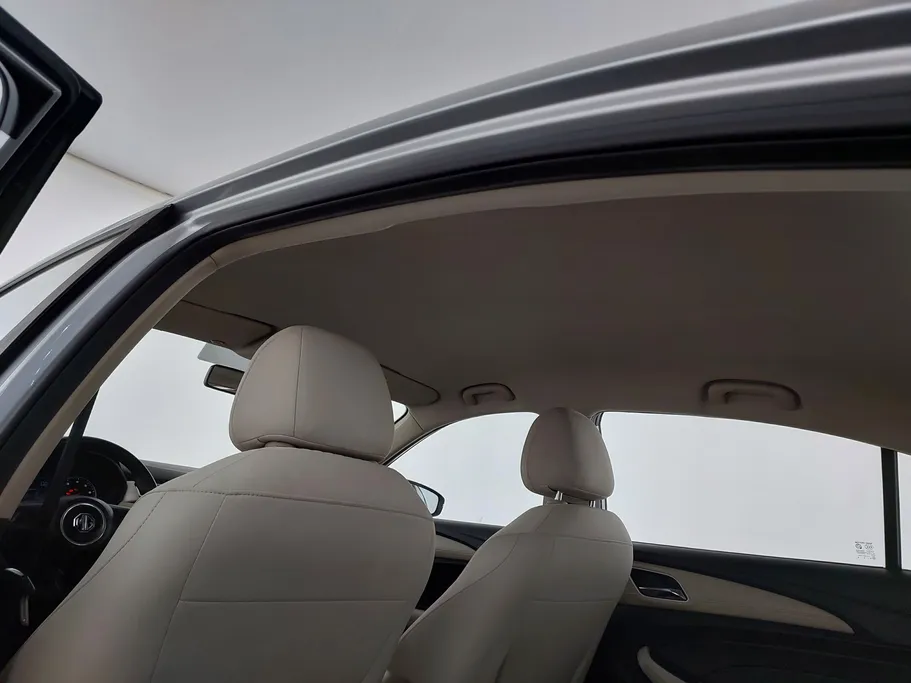 2022 MG 5 STD 
