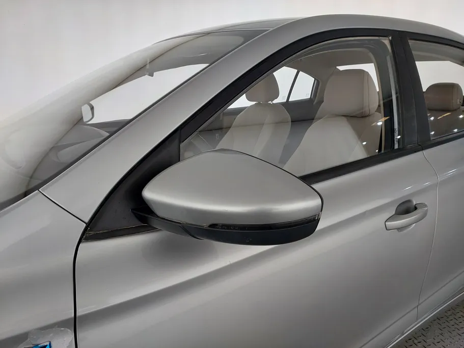 2022 MG 5 STD 