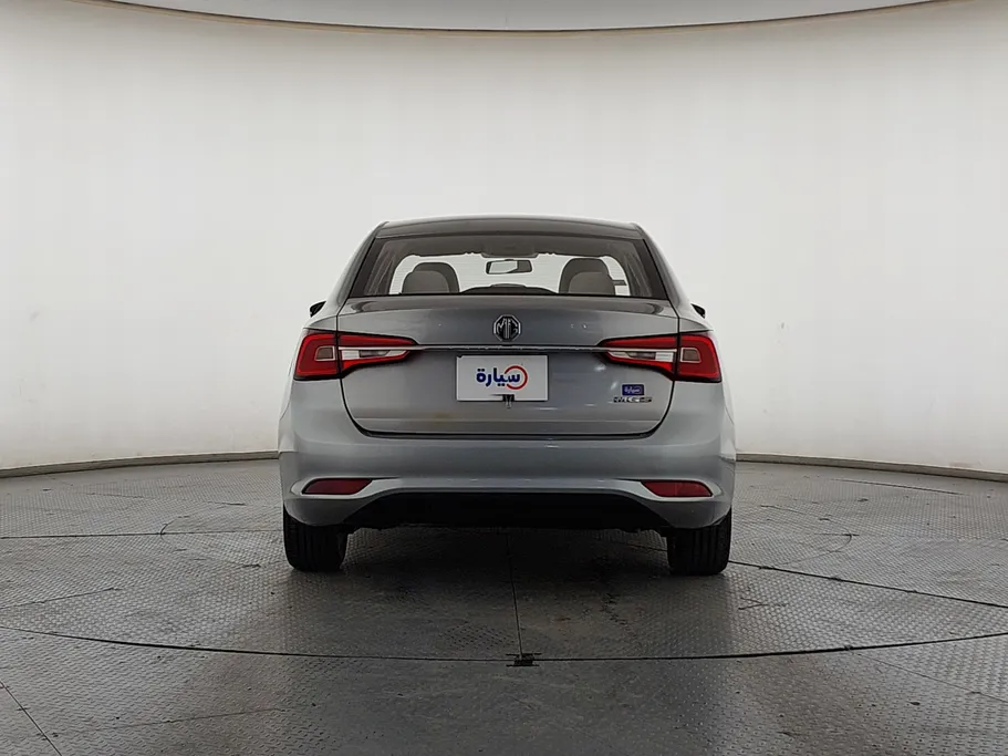 2022 MG 5 STD 