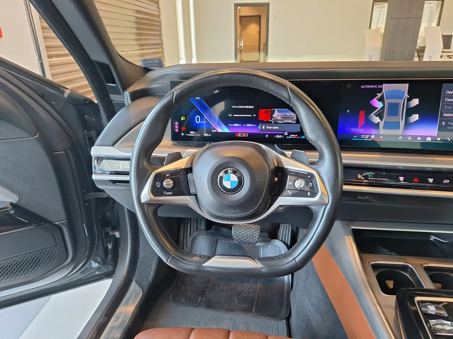 بي ام دبليو الفئة السابعة 735i 2023 