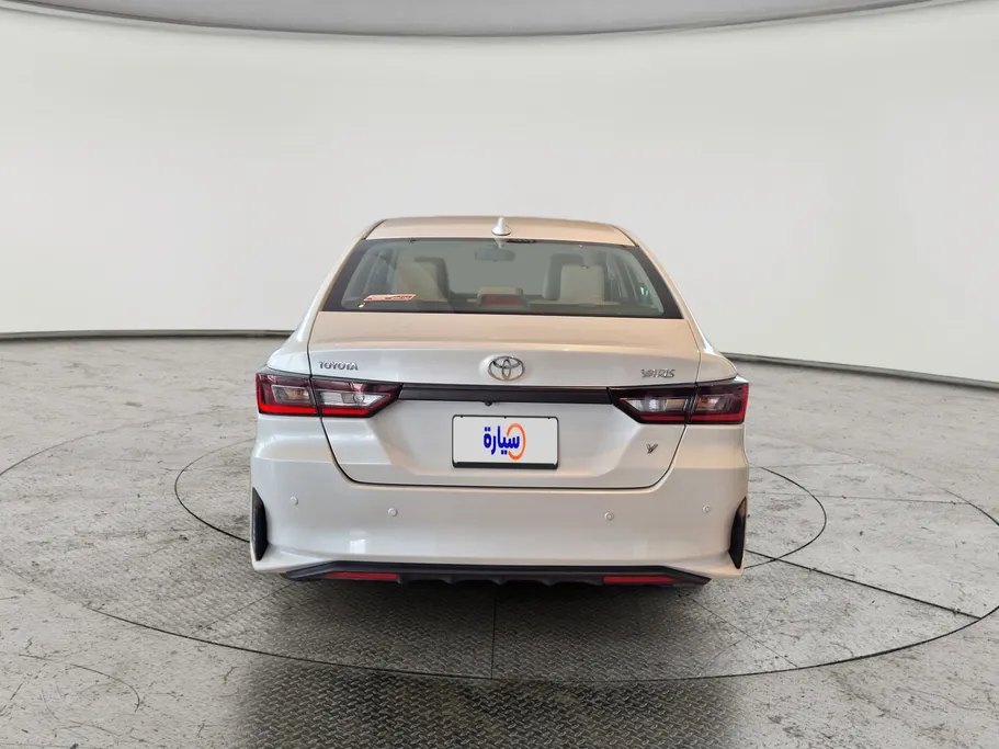 2023 Toyota Yaris  Y 