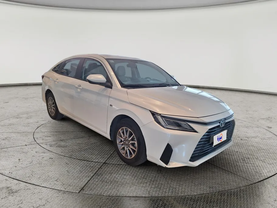 2023 Toyota Yaris  Y 