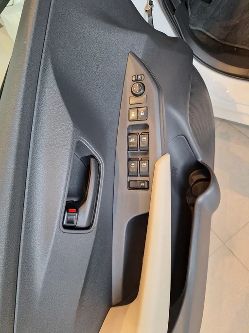2023 Toyota Yaris  Y 