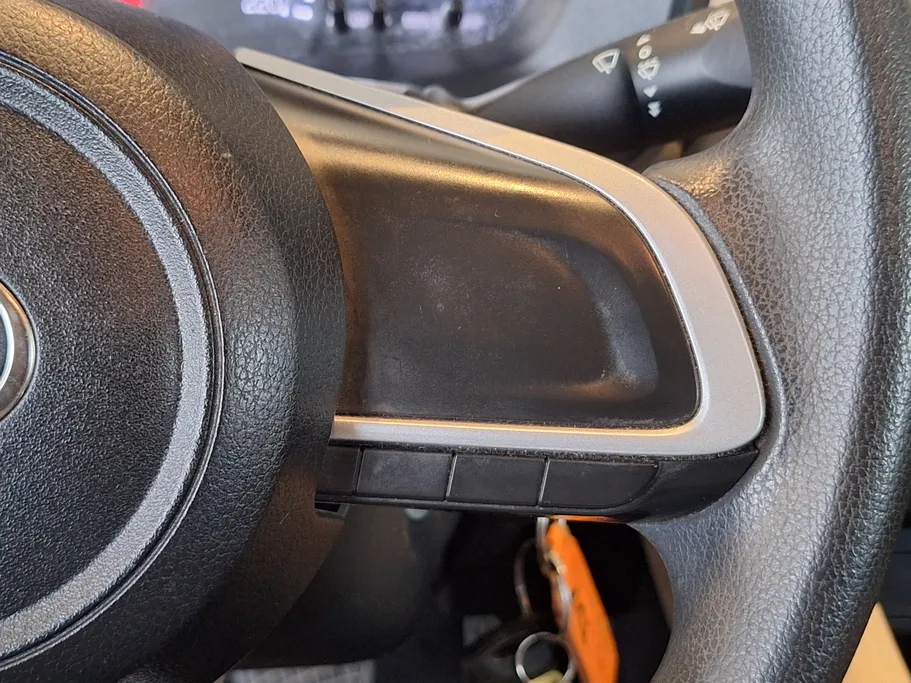 2023 Toyota Yaris  Y 