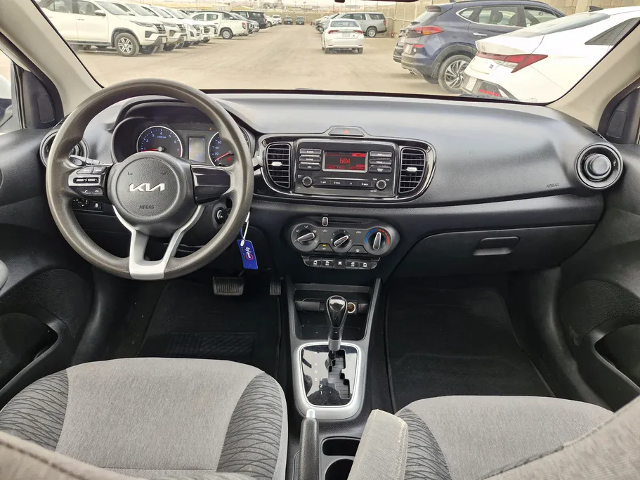 2022 Kia Pegas LX 