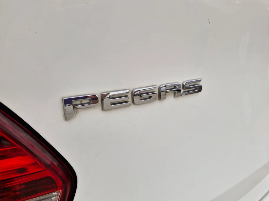 2022 Kia Pegas LX 