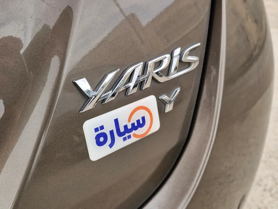 تويوتا يارس Y 2021 