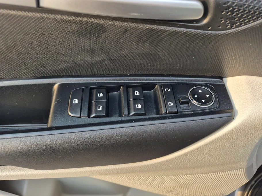 2023 Kia SONET GL 