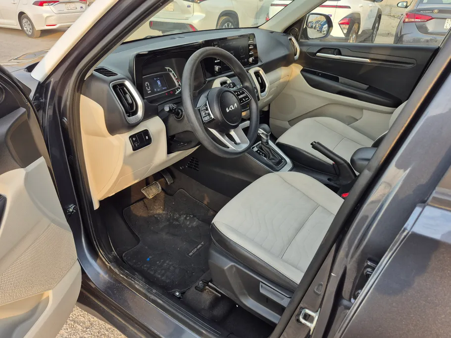 2023 Kia SONET GL 