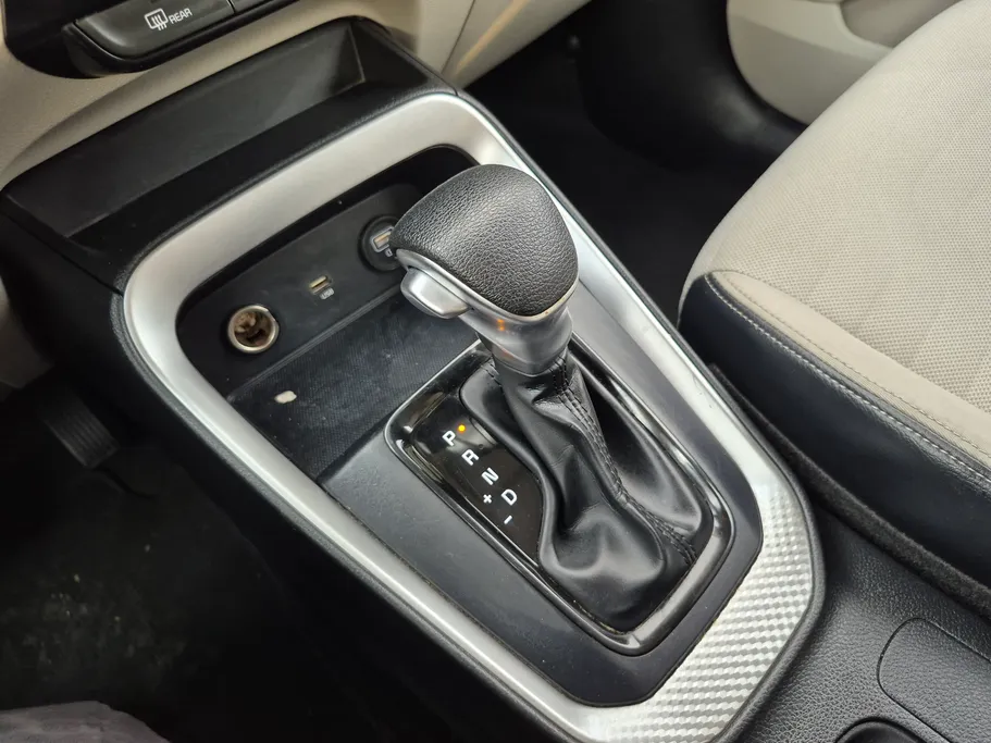 2023 Kia SONET GL 