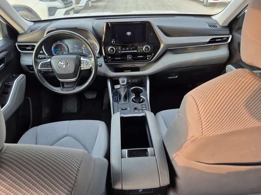 2023 Toyota Highlander GLE 