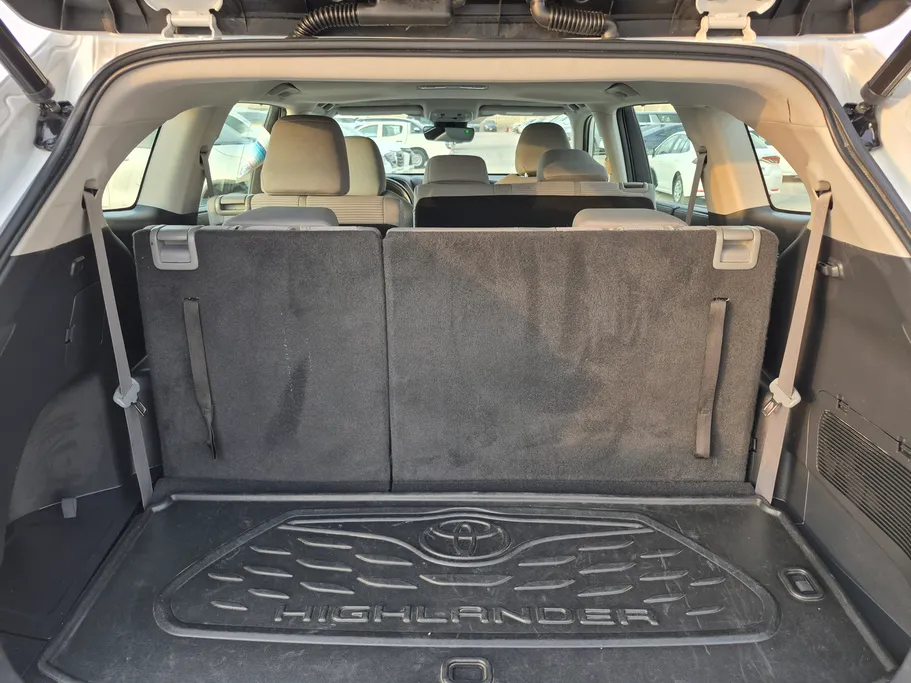 2023 Toyota Highlander GLE 
