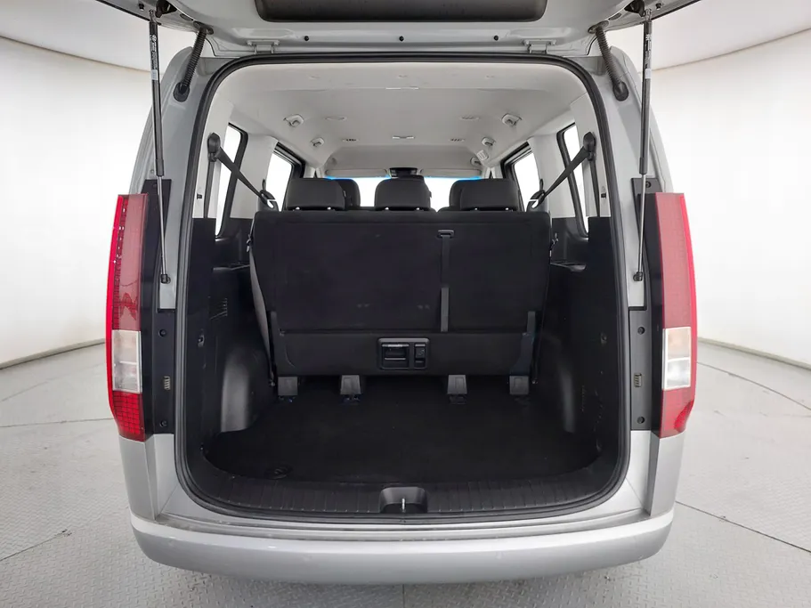 2024 Hyundai Staria Smart 9 ST 