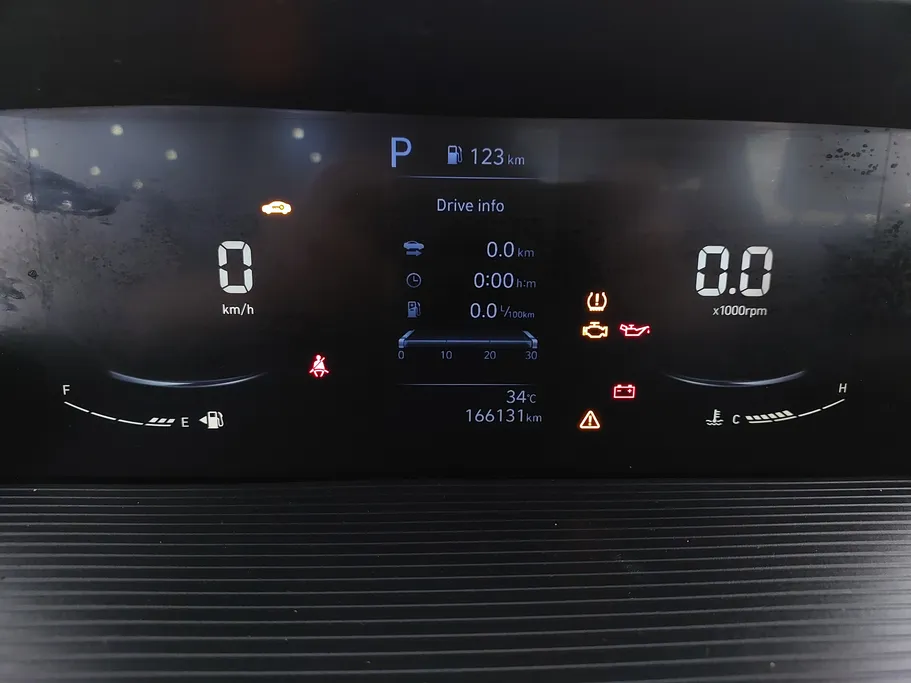 2024 Hyundai Staria Smart 9 ST 